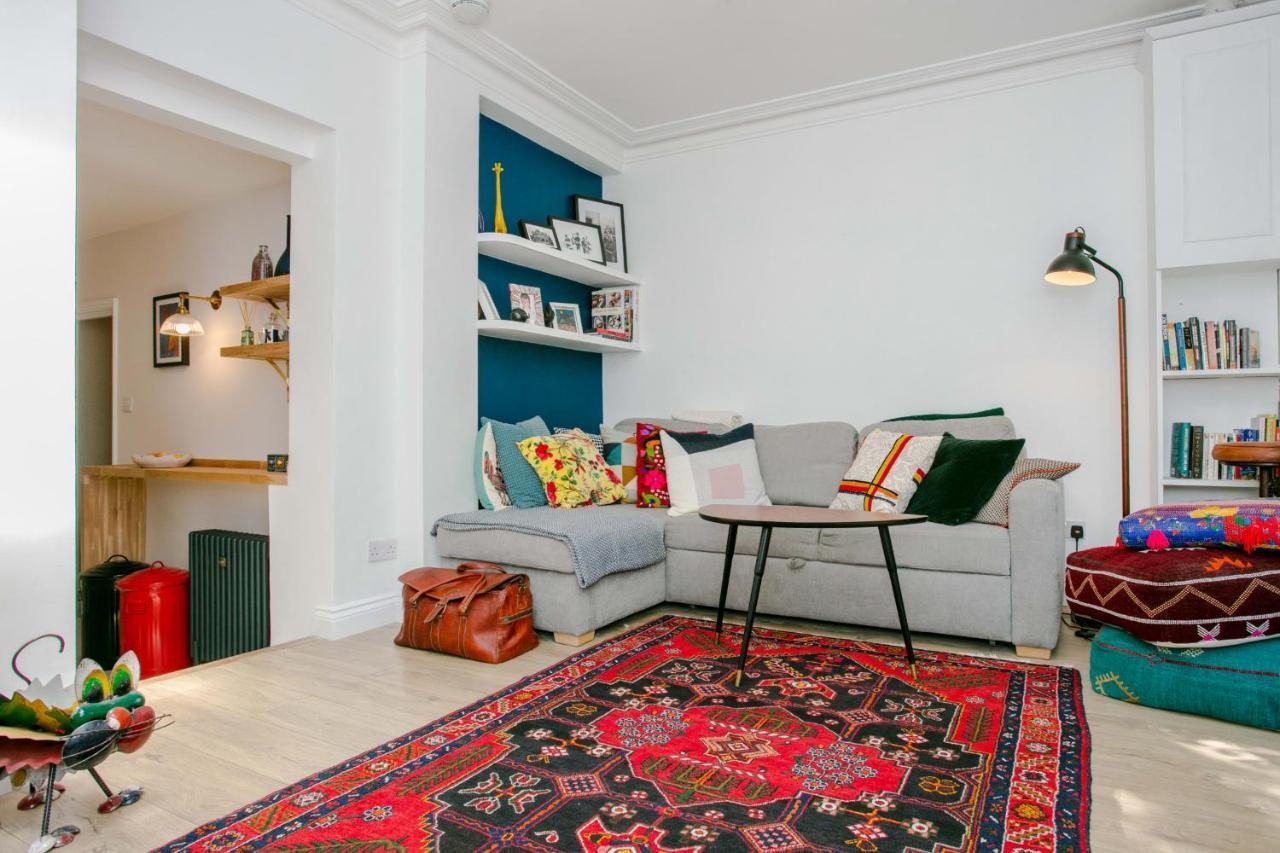 Modern Garden Apartment Camden Londra Esterno foto